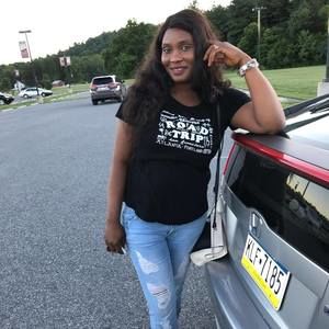 Meet your Posher, Aminata